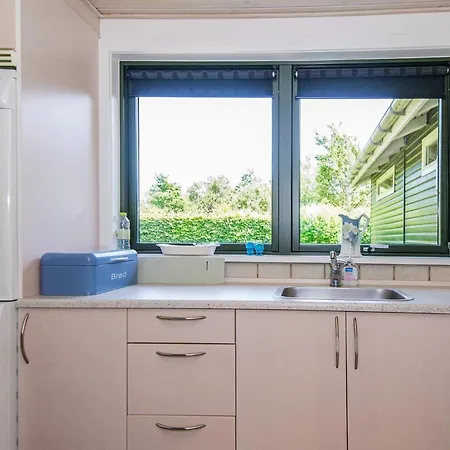 Three-bedroom Holiday In Knebel 26 بيت للعطل Skødshoved Strand
