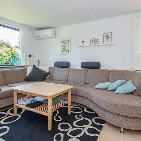 Three-bedroom Holiday In Knebel 26