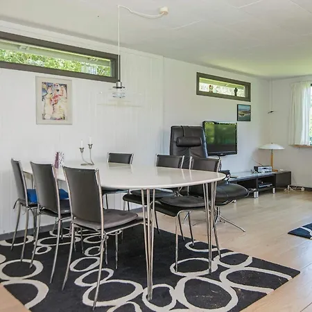 Three-bedroom Holiday In Knebel 26 بيت للعطل Skødshoved Strand
